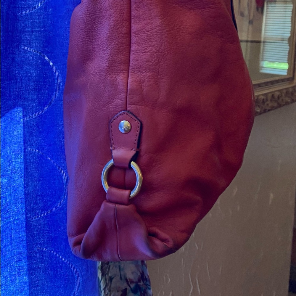 ‼️ SOLD ‼️Authentic Coach handbag. Brick/brown/red color. 11x14”. All leather. - Picture 10 of 10